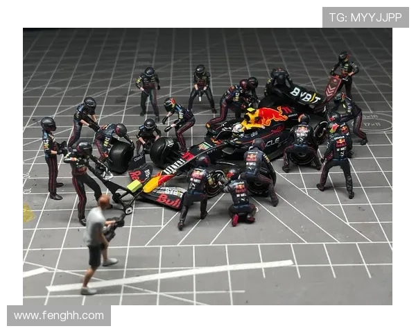 F1赛季最新动态 梅赛德斯车队引擎升级与红牛车队战术变化分析