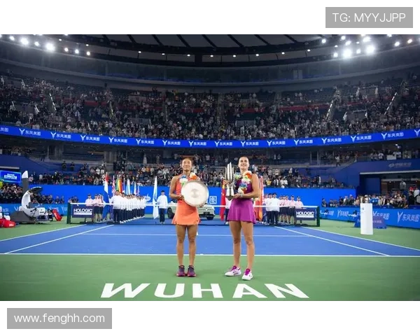 全新赛季网球巡回赛开幕 大满贯选手争夺激烈展开